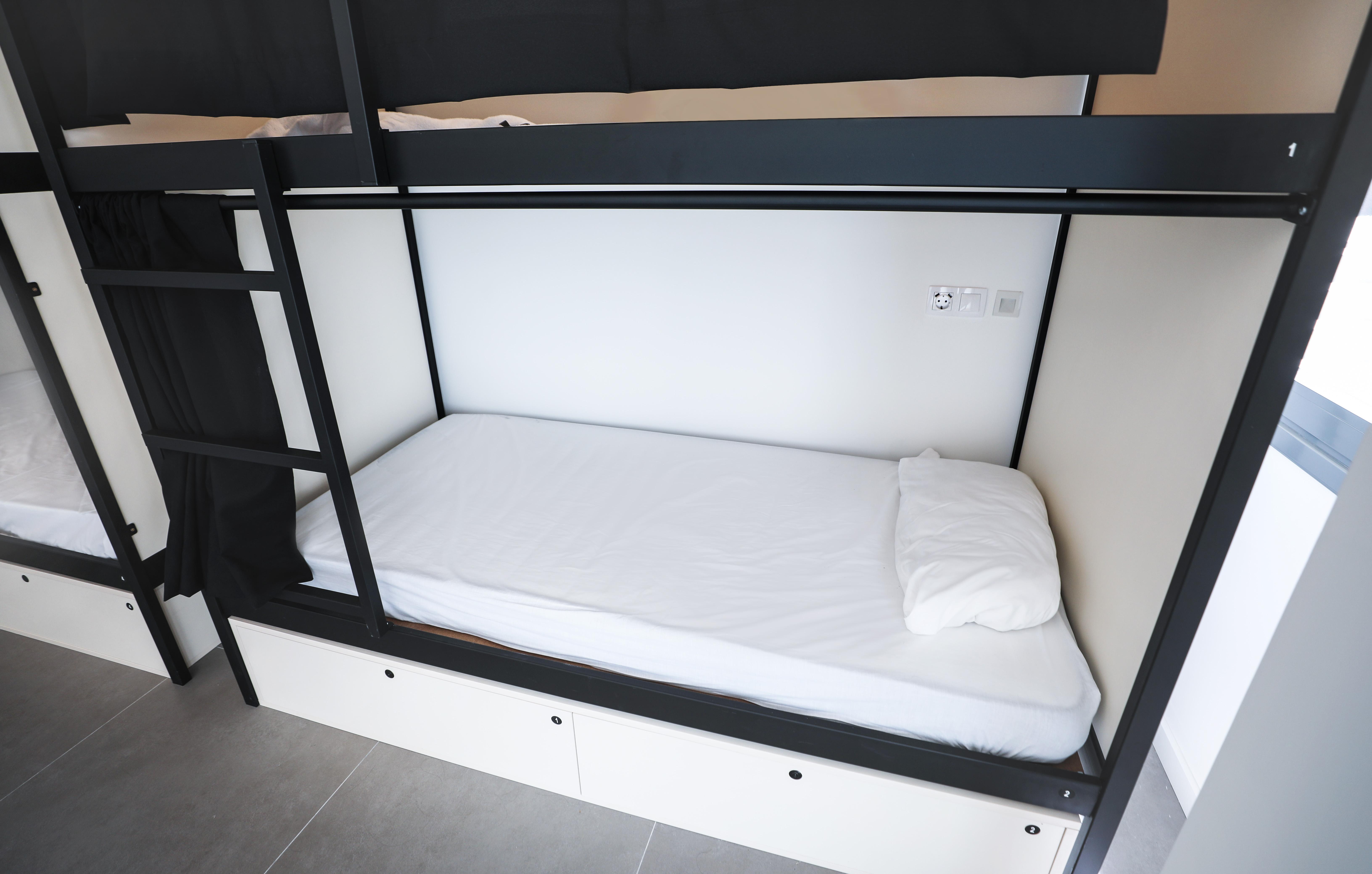 Hostel Myd La Latina Madrid Kültér fotó